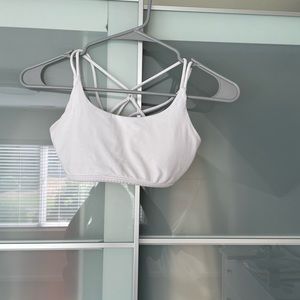 Lululemon for kids/ivviva  sports bra